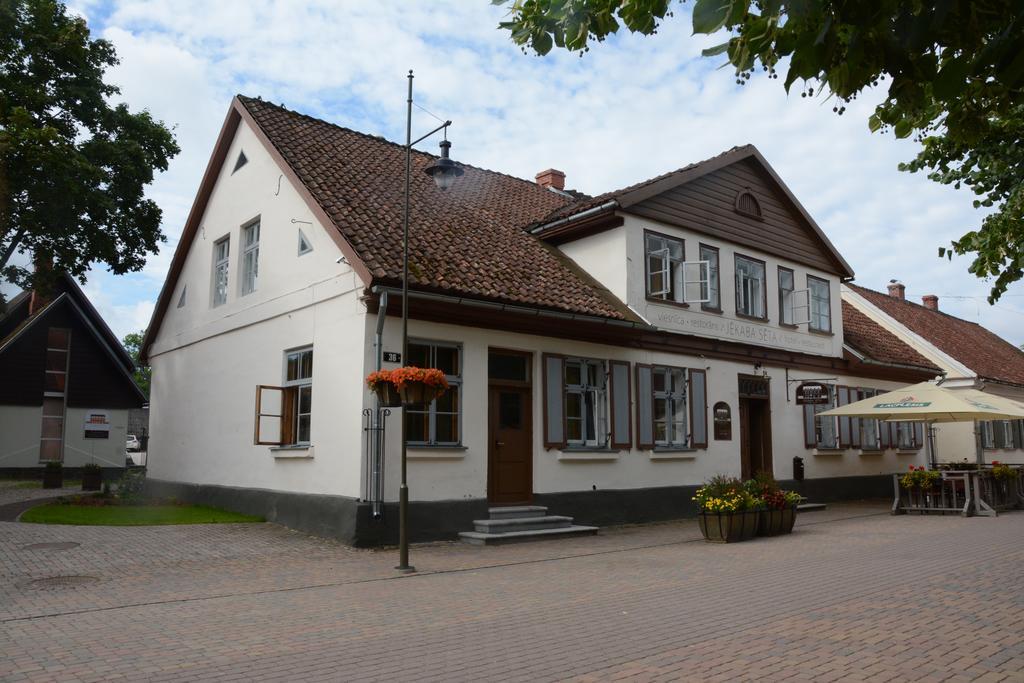 Jekaba Seta Hotel Kuldiga Exterior photo